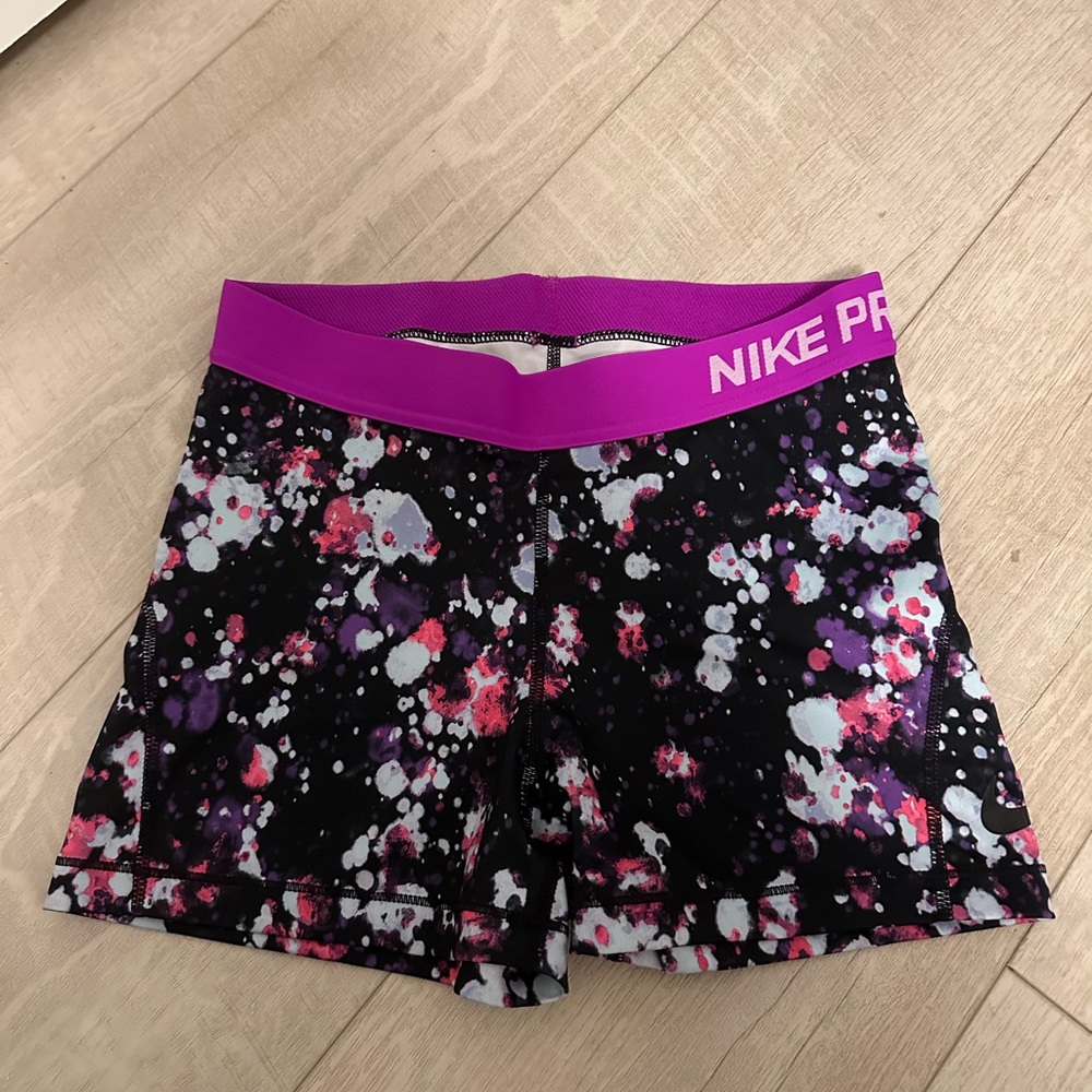 Nike Black Floral Print Compression Shorts - Pink Waistband